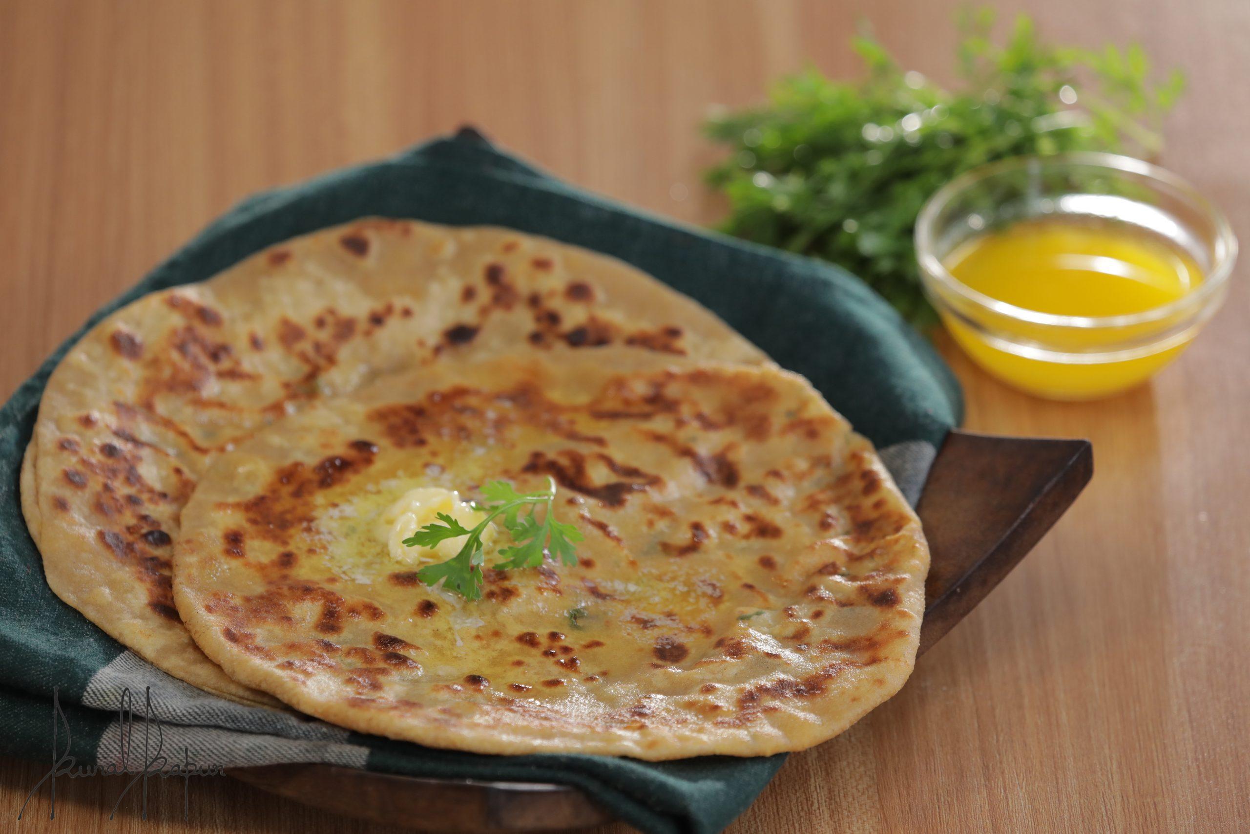 Tawa Aloo Pyaaz Parantha